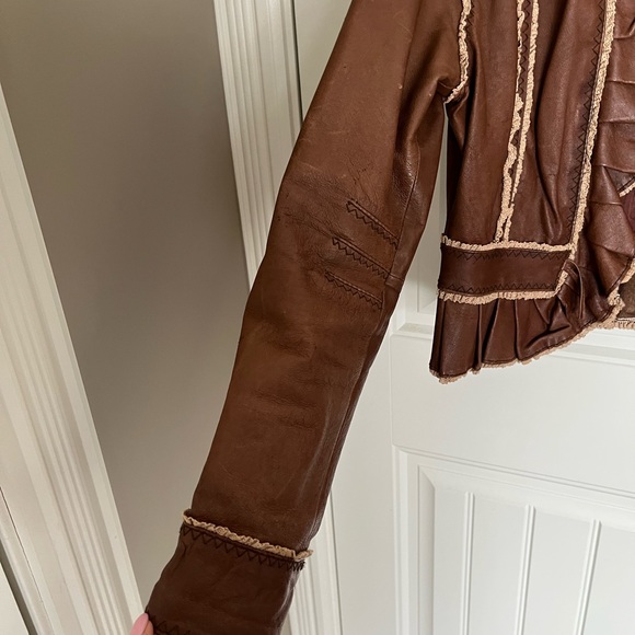 Leather coat - Picture 9 of 9